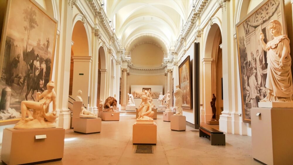 statues Musee des Beaux Arts