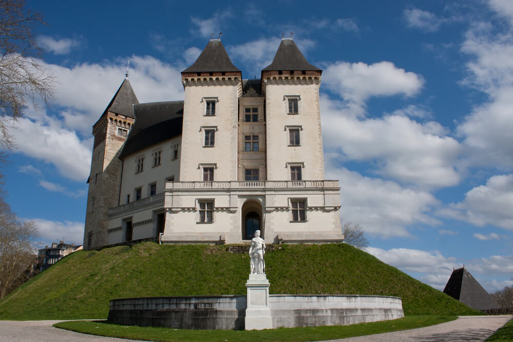 Le château de Pau facade