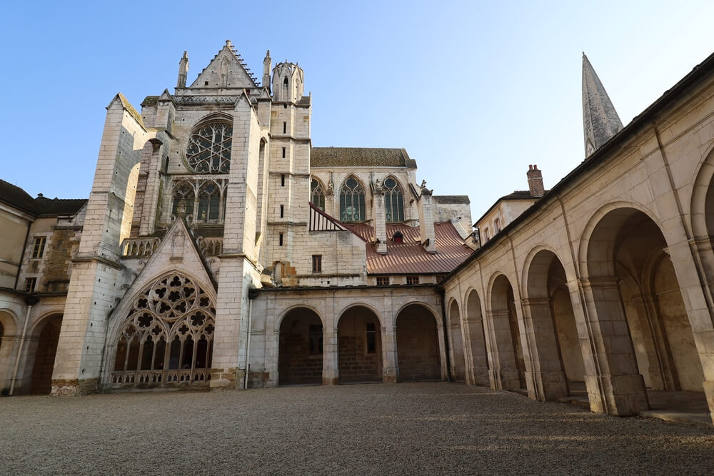Abbaye Saint Germain auxerre facade