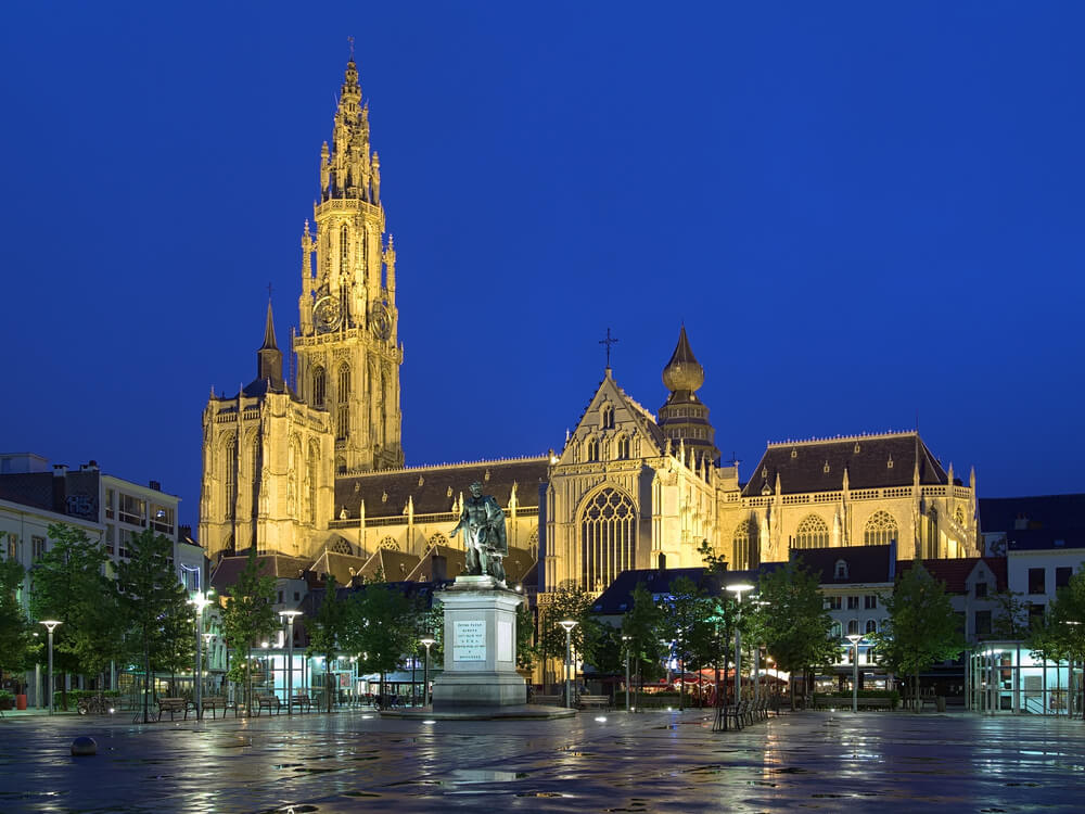 La cathédrale Notre Dame Anvers nuit