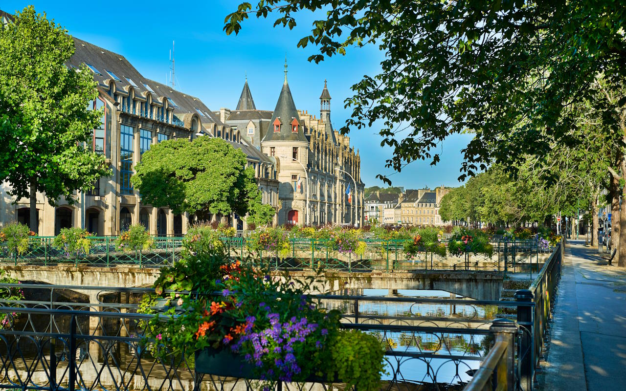 City,Of,Quimper,With,Castle,In,Brittany,France