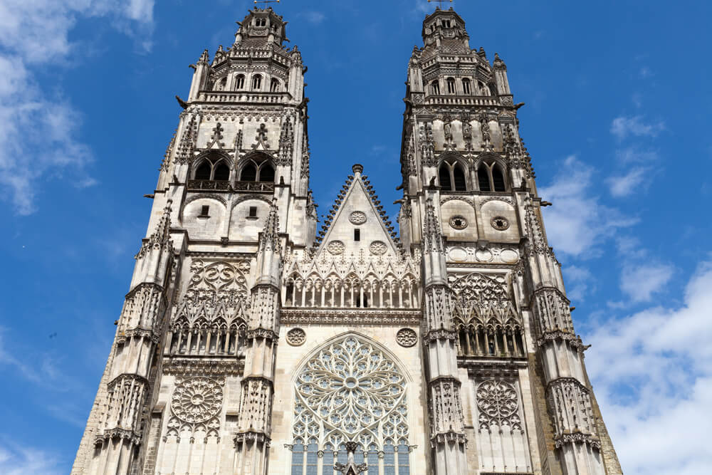 tours cathedrale saint gatien