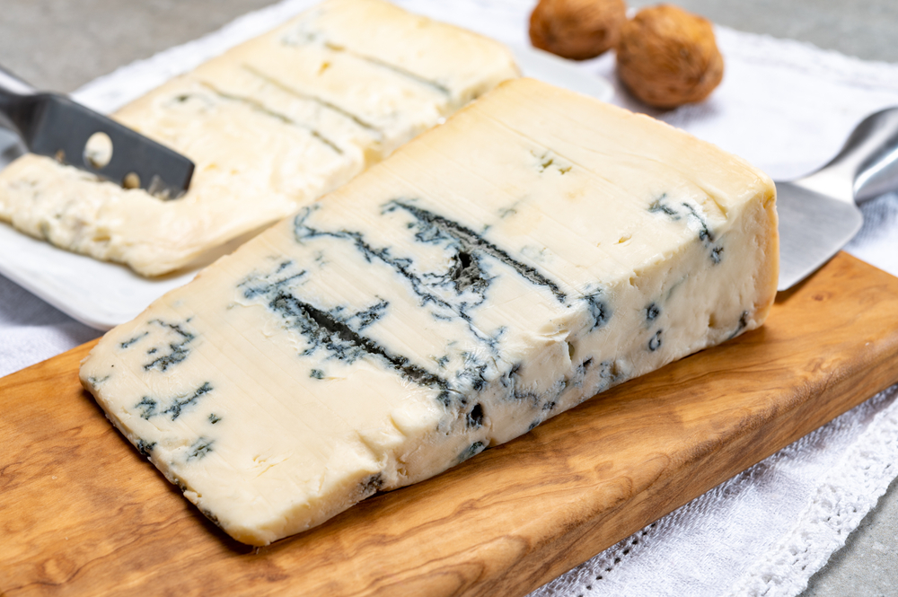 Italian,Food,,Buttery,Or,Firm,Blue,Cheese,Made,From,Cow