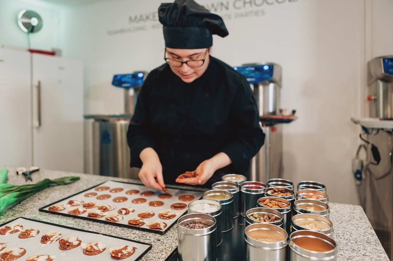 Real,Female,Master,Chef,Chocolatier,Working,In,Artisanal,Professional,Chocolate