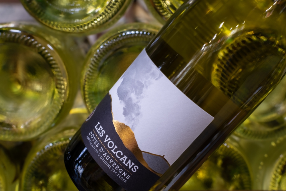 Bottle,Of,France,White,Wine,Les,Volcans,Cotes,D,Auvergne