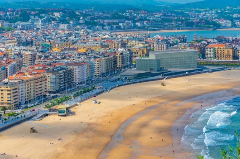 Zurriola,Beach,In,Spanish,Town,San,Sebastian