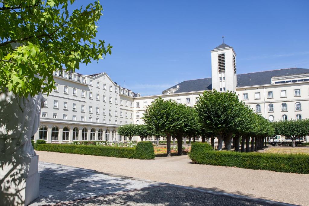 Booking Hôtel Angers Hostellerie Bon Pasteur1