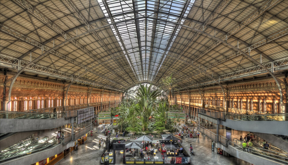 Interieur gare dAtocha a Madrid