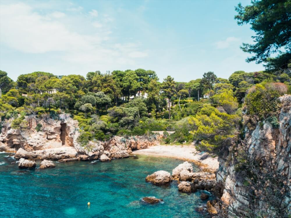 Plage Baie Milliardaires antibes