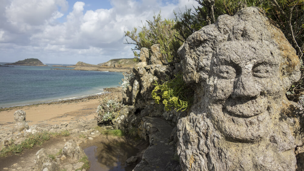 Rochers Sculptes de Rotheneuf vers Saint Malo