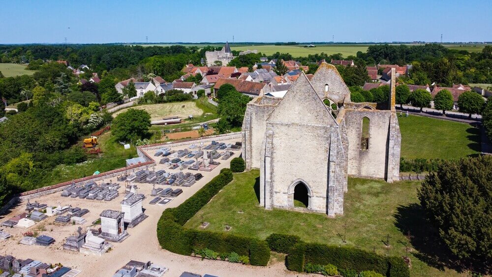 Yèvre le Châtel