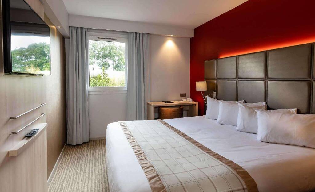 avignon best western lavarin booking