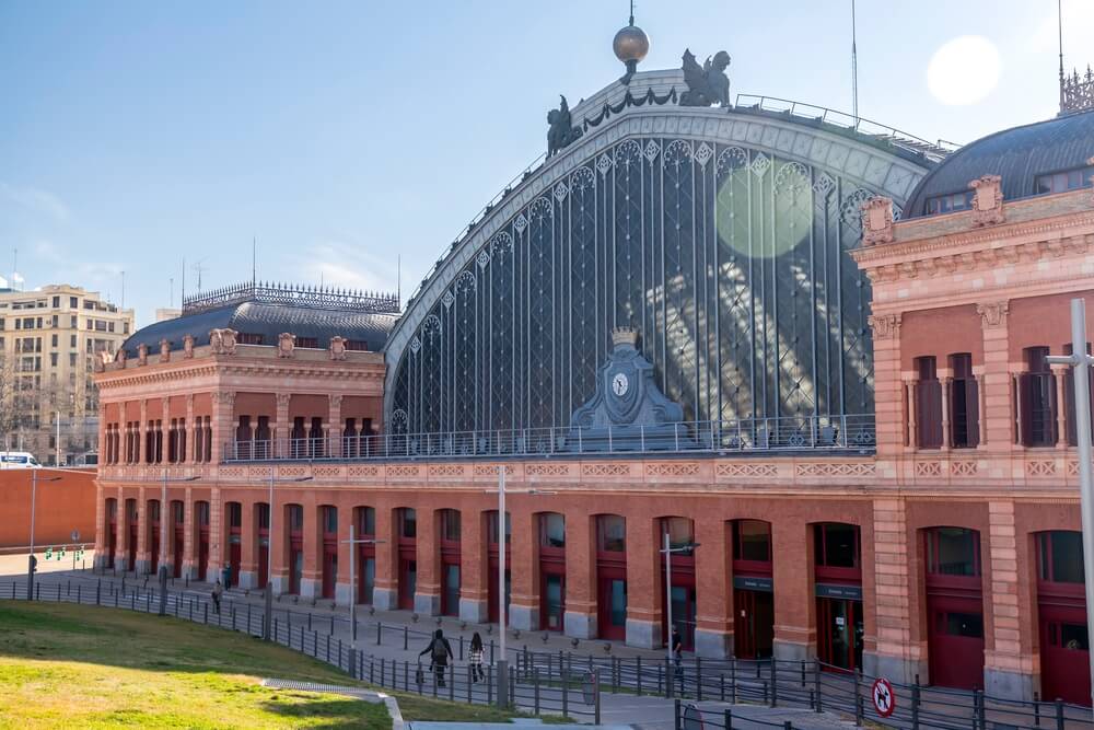 batiment briques gare Atocha