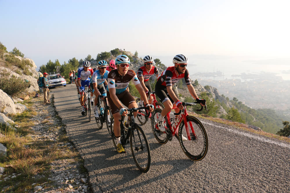 cyclistes mont faron