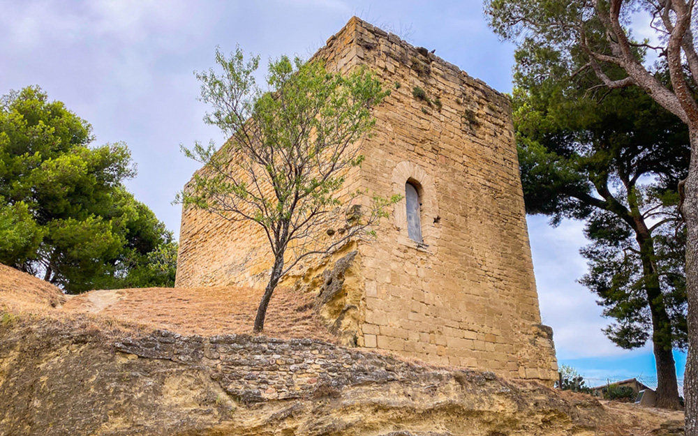 donjon du village de cucuron