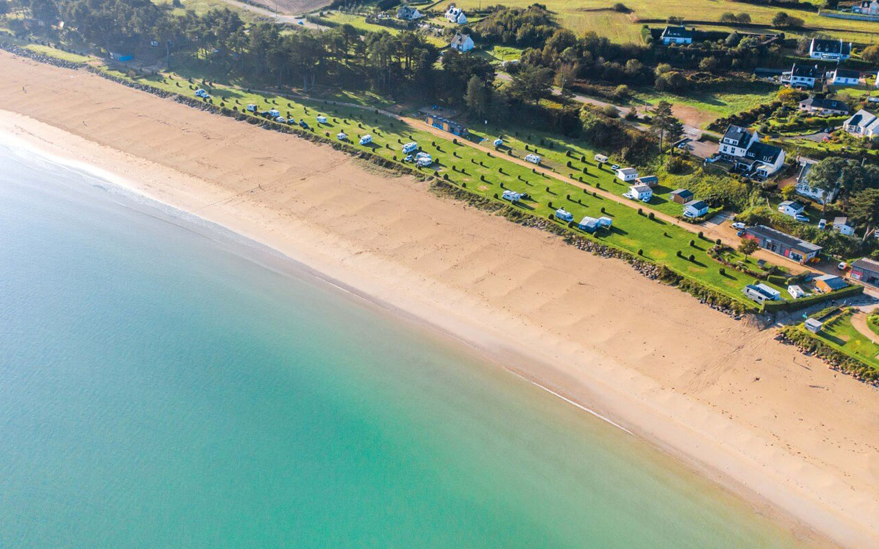 finistere plage fond baie