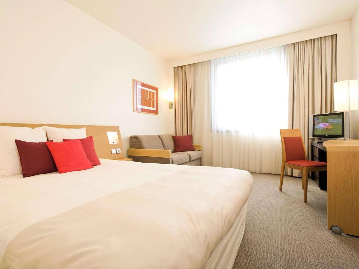 grenoble booking novotel