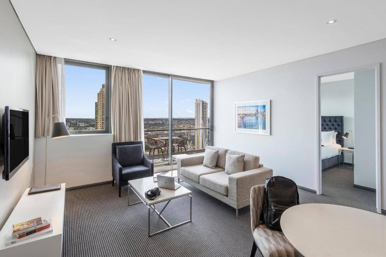 hotels sydney meriton suites campbell street