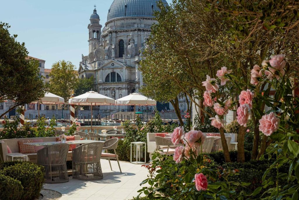 hotels venise st regis