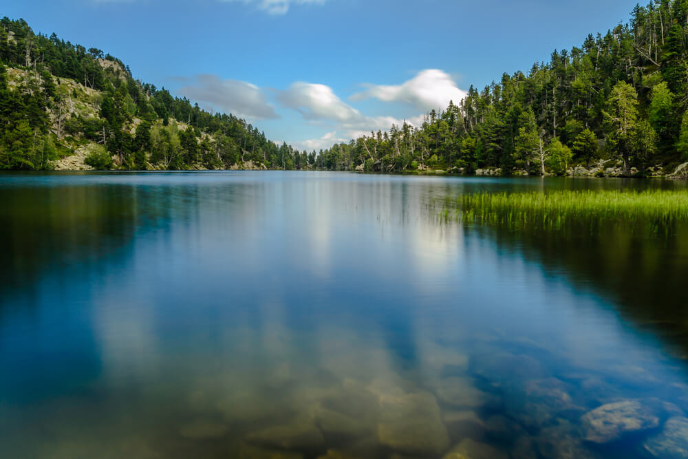 lac des bouillouses pyrenees