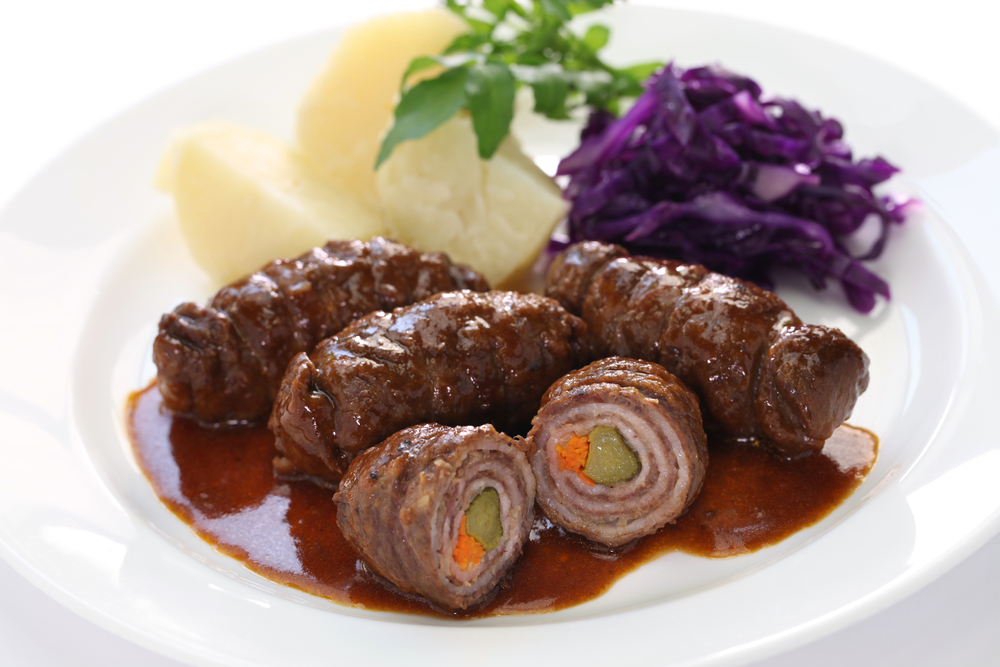 Rouladen,,Beef,Olive,,German,Beef,Roll,Isolated,On,White,Background