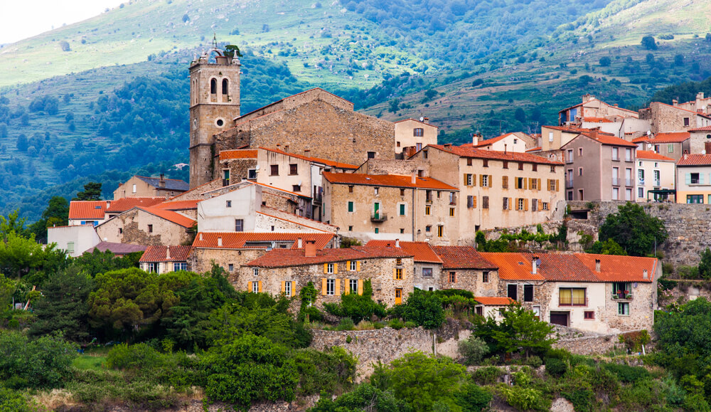 mosset village pittoresque