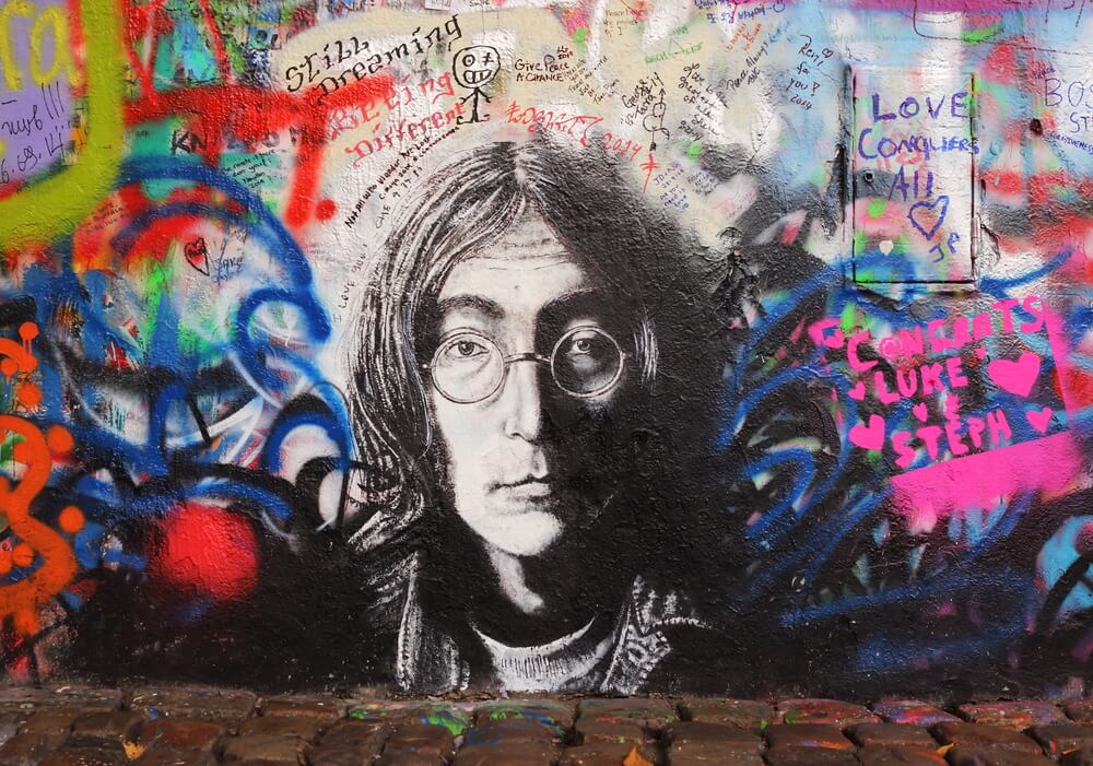 mur john lennon