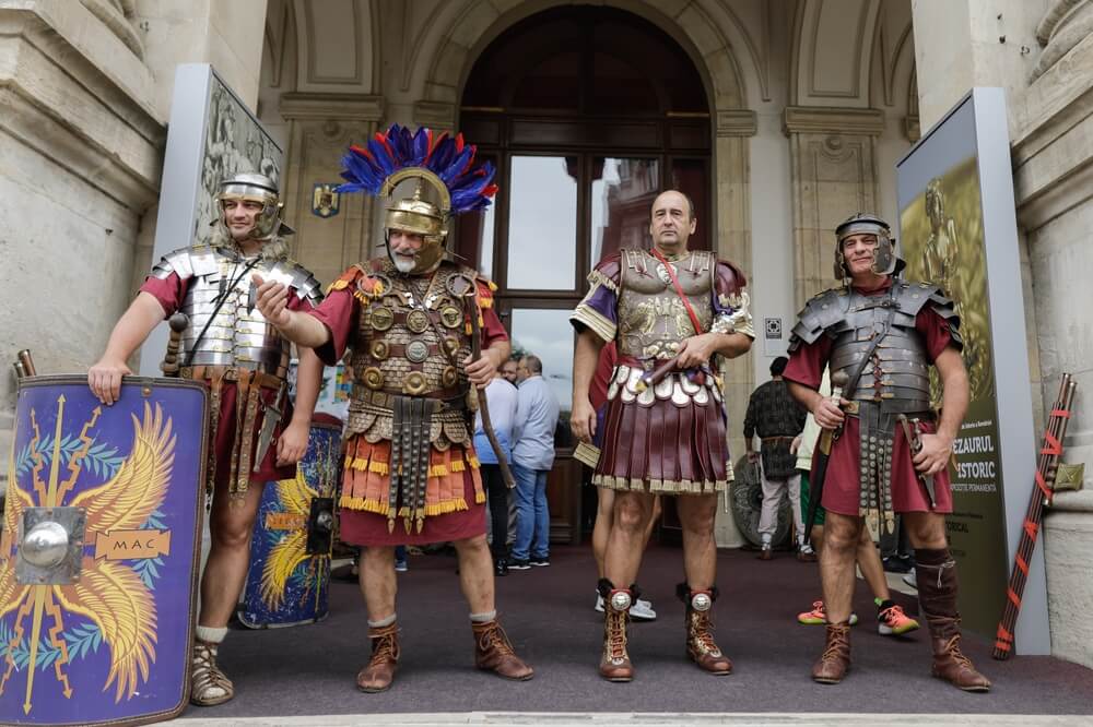 natale di roma costume legionnaires