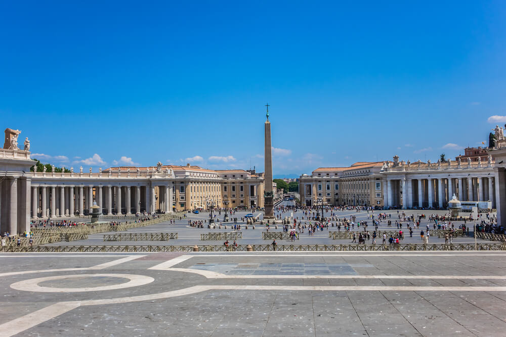 place Saint Pierre Vatican