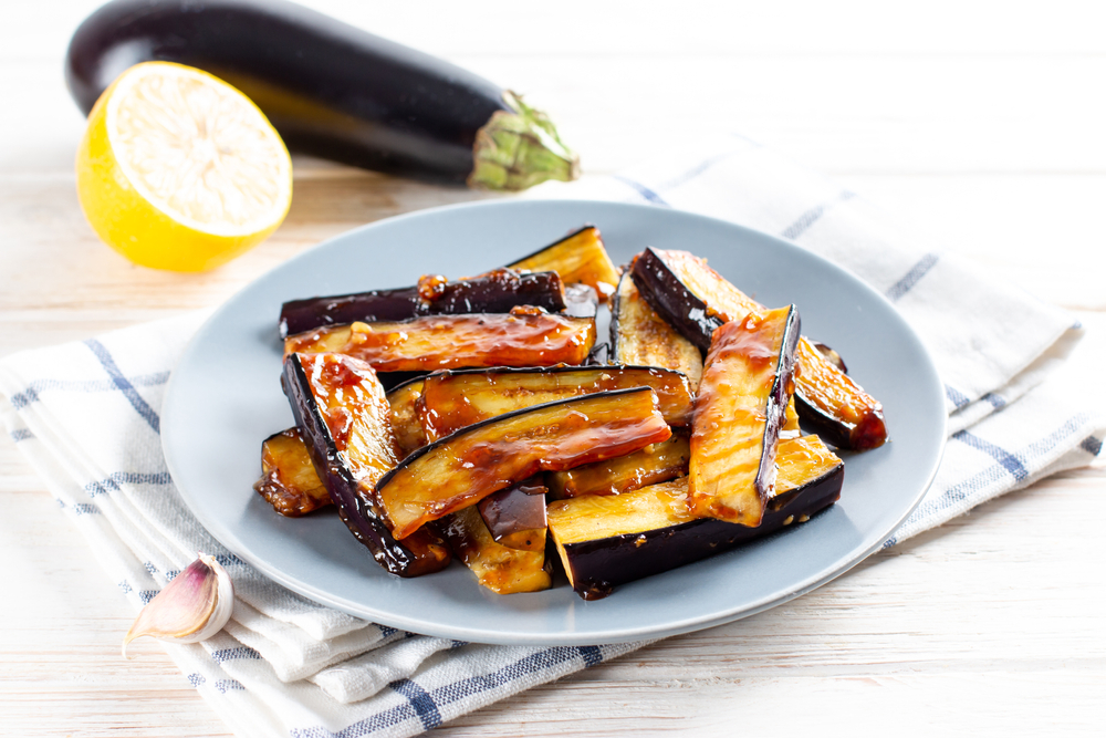 Fried,Eggplant,Dipped,In,Honey,In,A,Plate ,Delicious,Snack