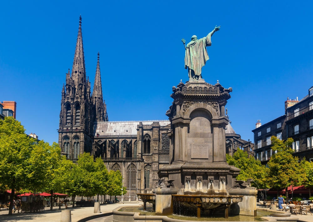 Clermont ferrand,Cathedral,(french:,Cathedrale,Notre dame de l'assomption,De,Clermont ferrand),,Is,A,Gothic