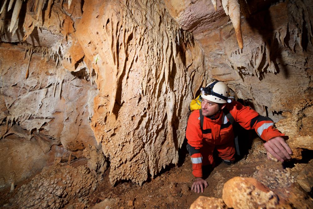 Caving,In,Acederal,Cave,,Zaragoza,Province,,Aragon,,Spain.