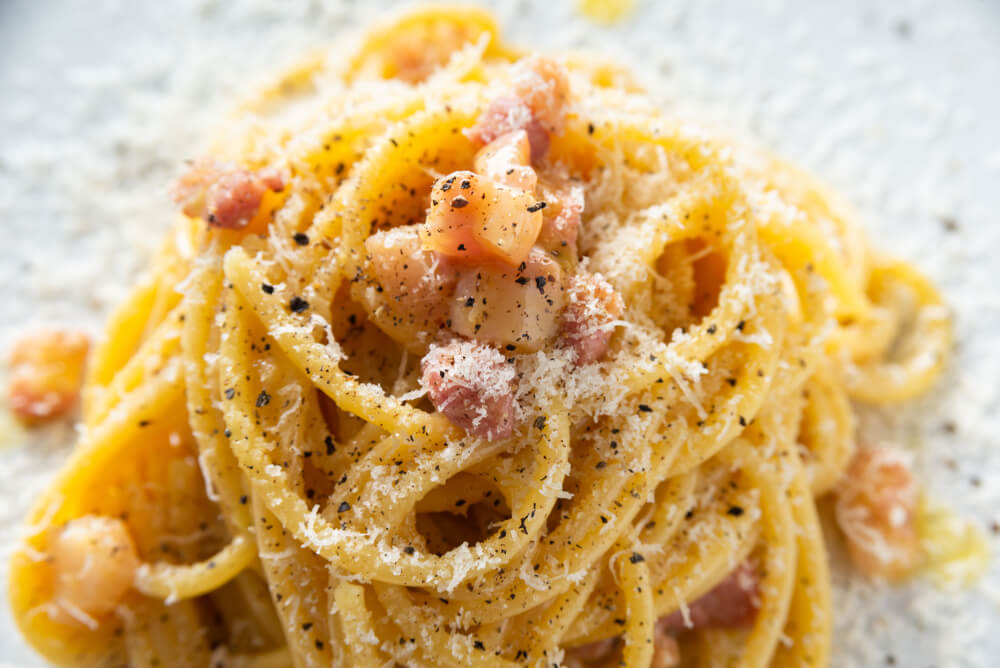 specialites rome pasta carbonara