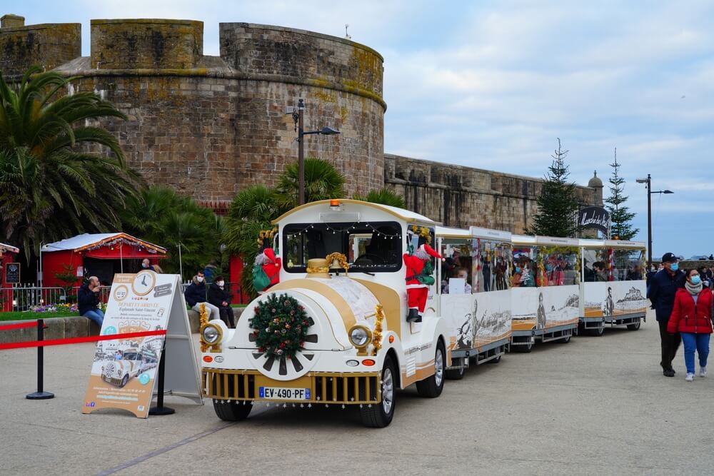 visiter saint malo en petit train