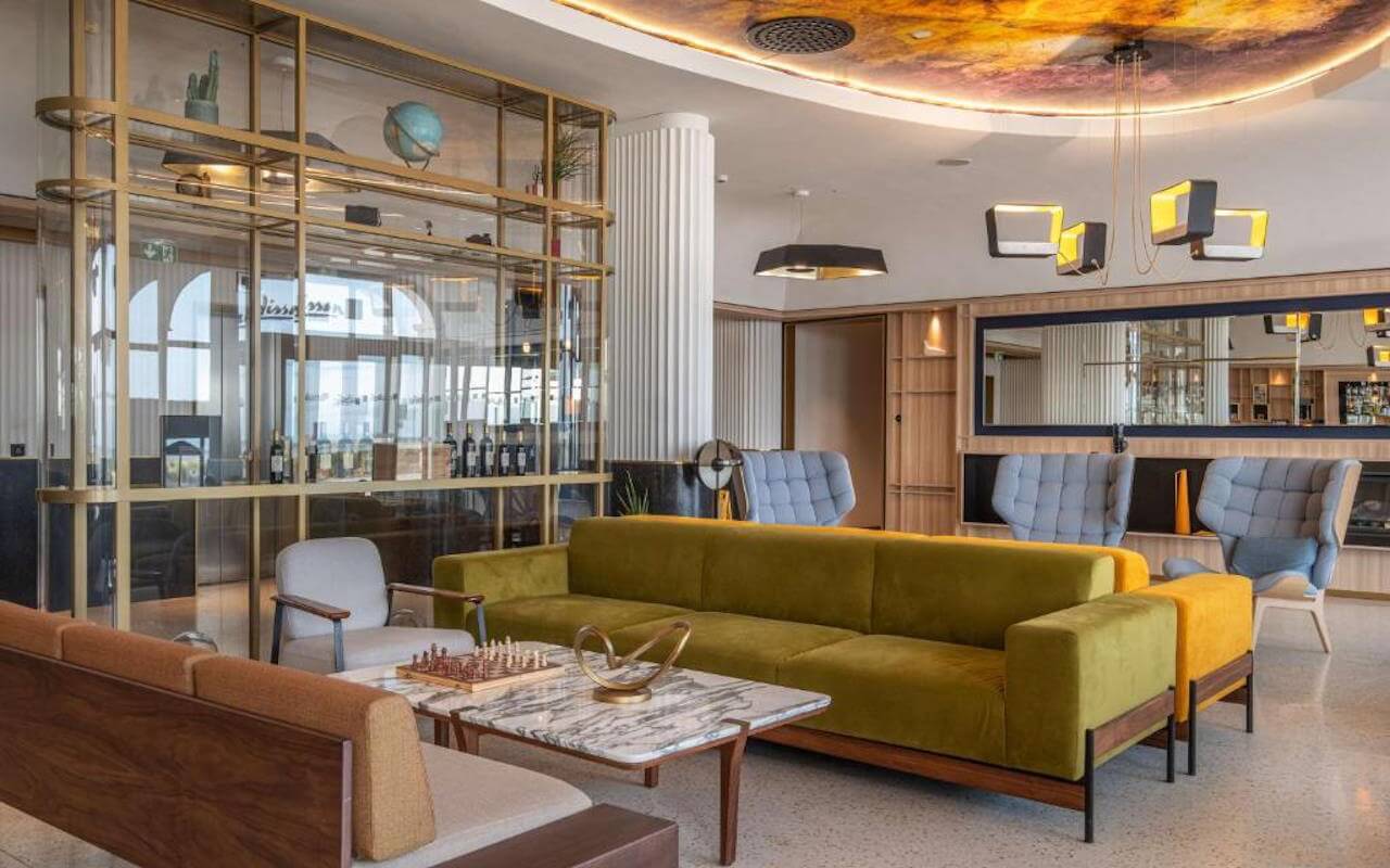 radisson image booking