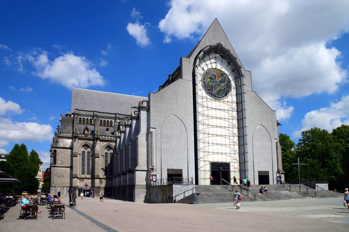 12 cathedrale notre dame de la treille pic
