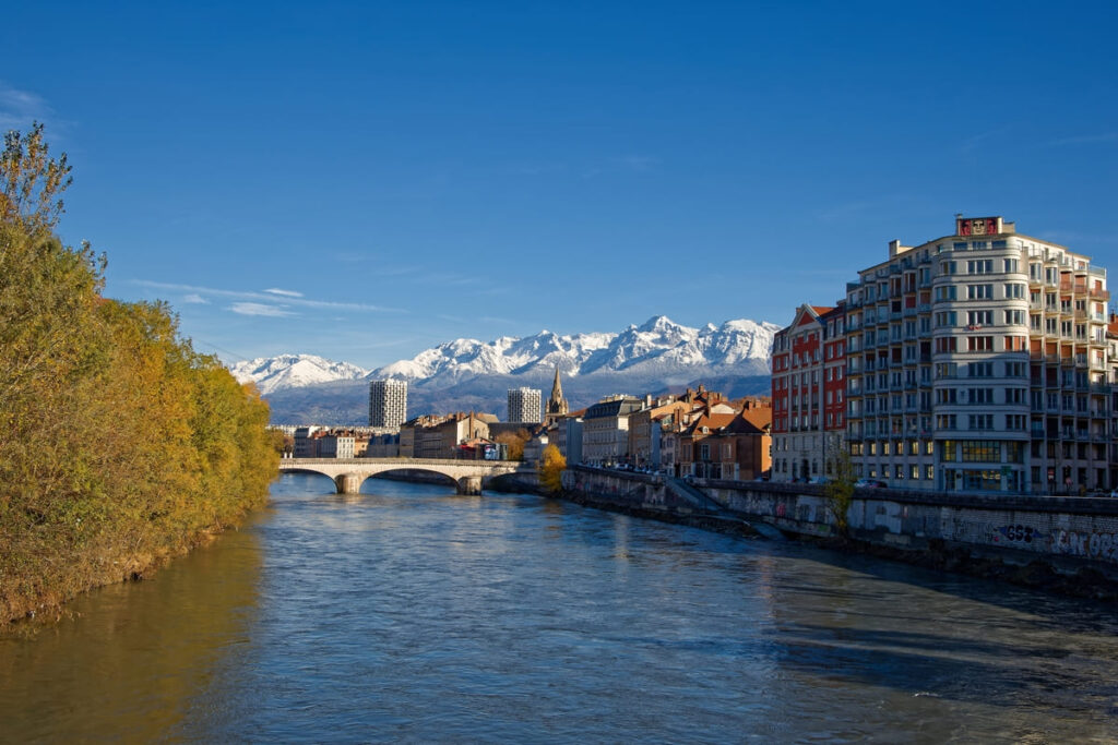 shutterstock 2414071273