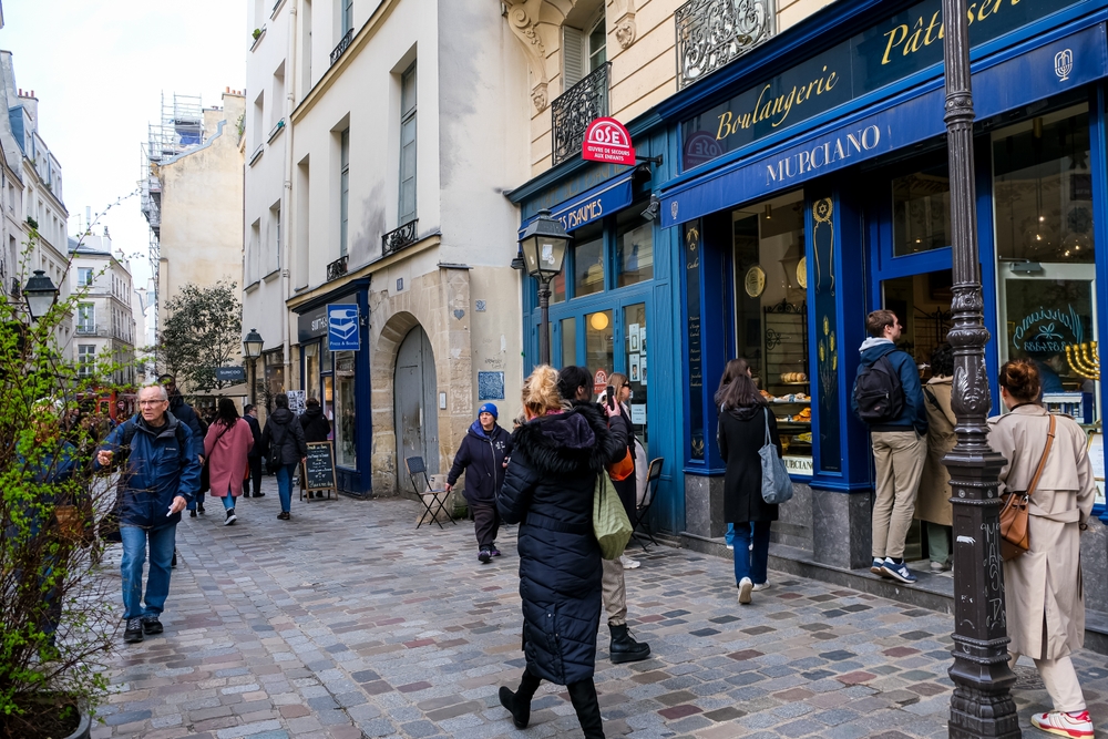 Paris,,France, ,20.02.2024.,Rue,Des,Rosiers,Street,View,In