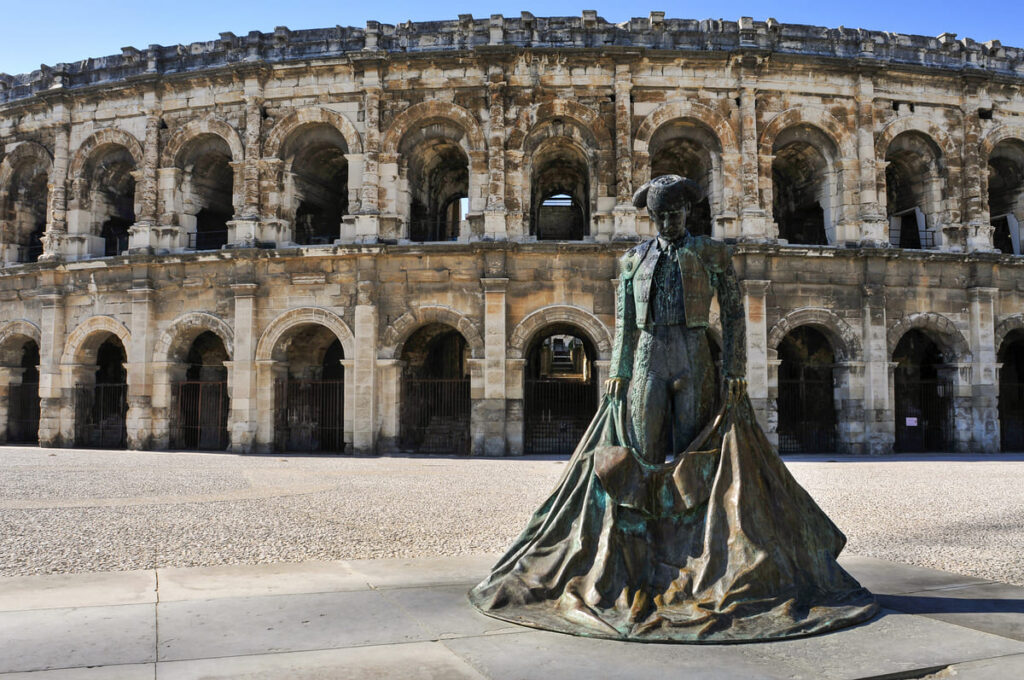 Nîmes, l'impériale romaine