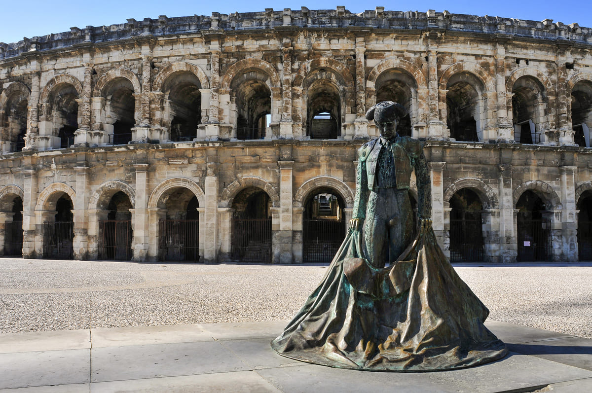 Nîmes, l'impériale romaine