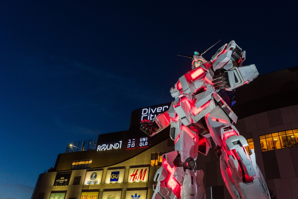 Tokyo,,Japan, ,11.07.2017:,Glowing,Unicorn,Gundam,At,Night,In