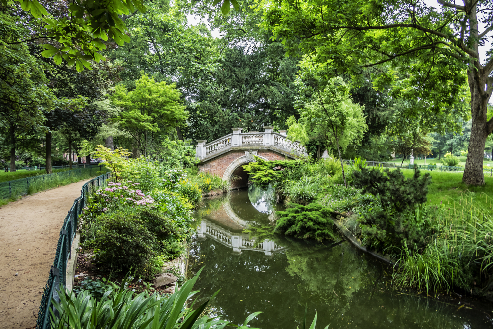 Parc,Monceau,(1778),Is,A,Public,Park,Located,In,The