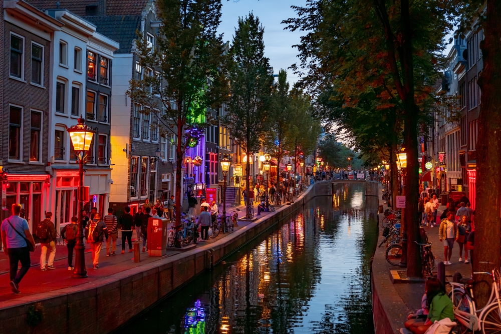 Amsterdam,,Netherlands, ,October,1st,,2023, ,The,Famous,Red
