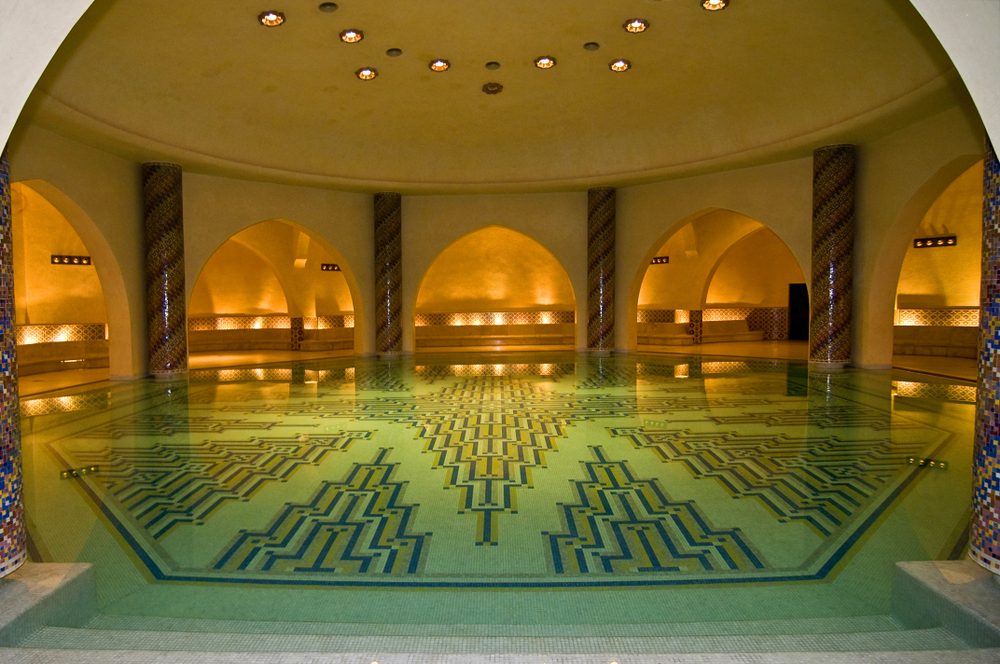 January,4,,2009.,Ritual,Bath,In,The,Mosque,Of,Hassan