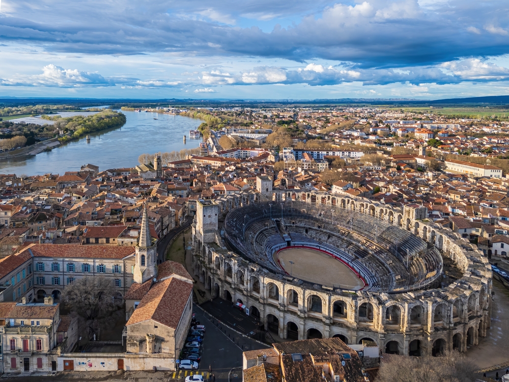 Arles vue aerienne