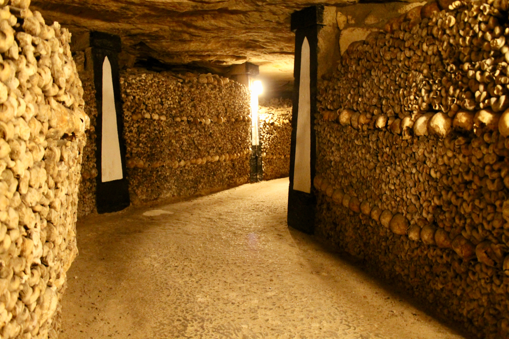 paris-catacombes