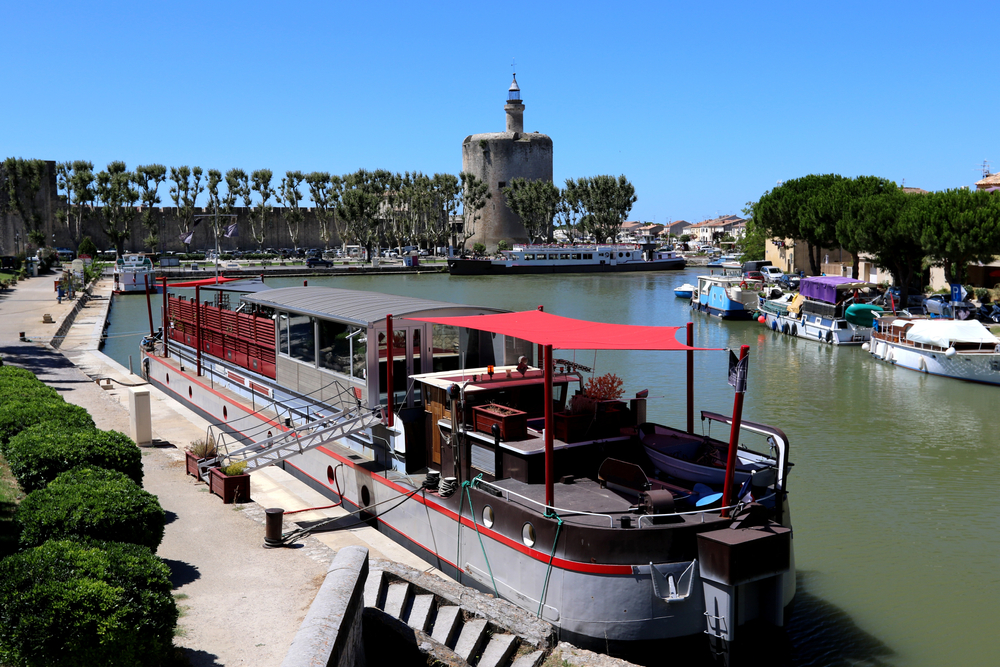 peniche-aigues-mortes