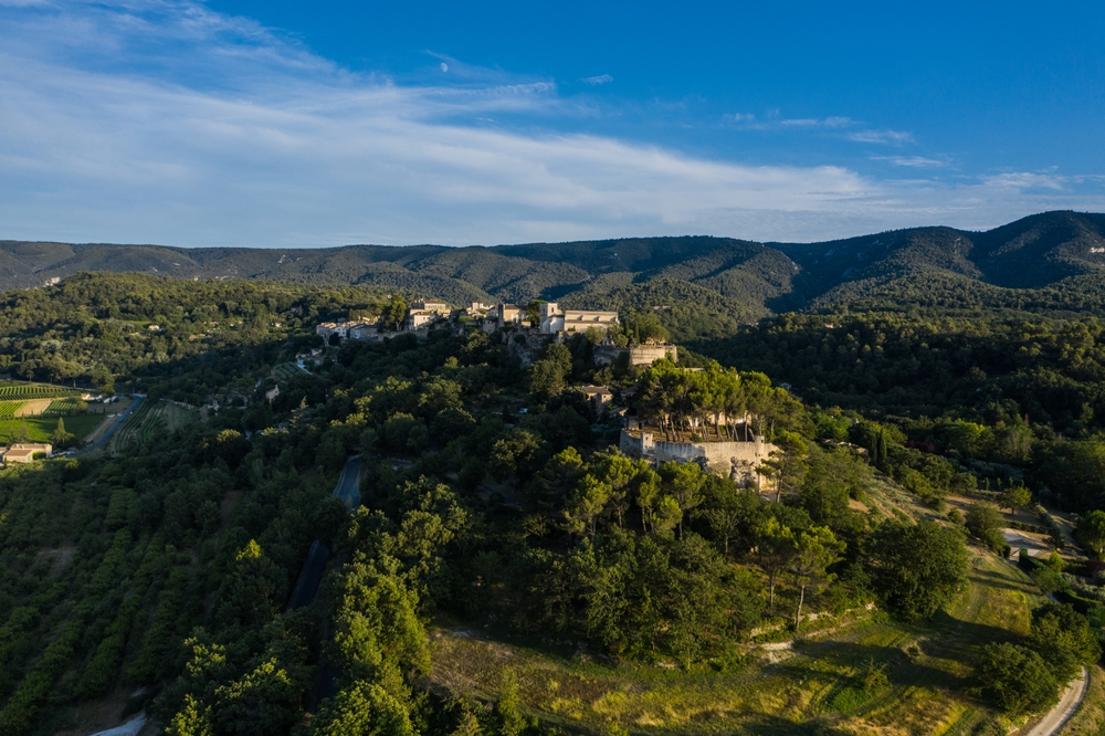 Aerial,View,Of,The,Village,Of,Ménerbes,In,The,Lubéron