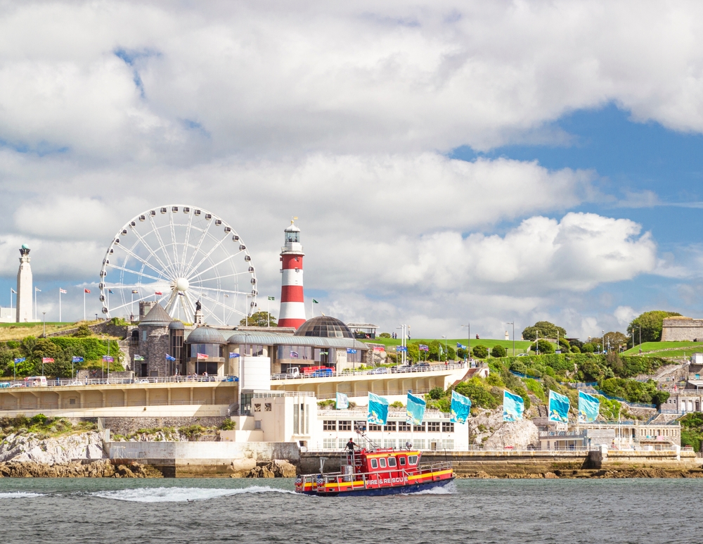 Plymouth,Hoe,Devon,Uk.,Devon,And,Somerset,Fire,And,Rescue