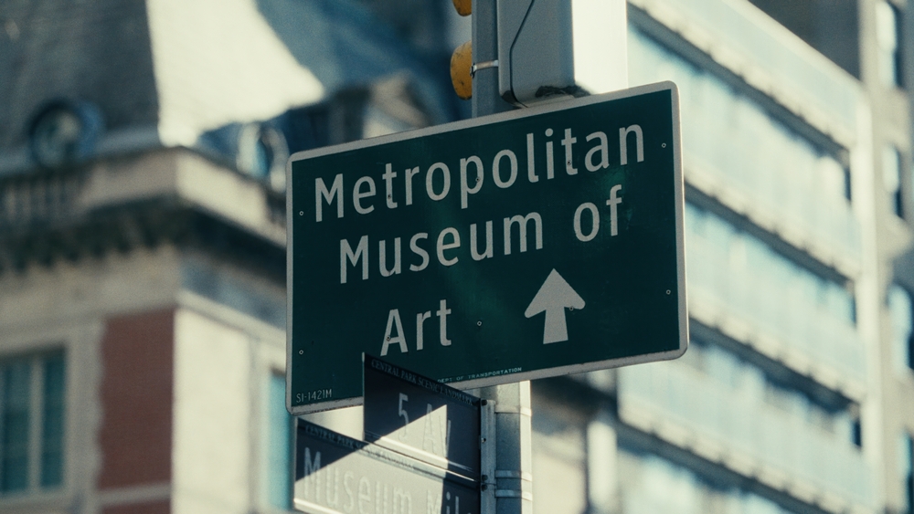roadsign-metropolitan-museum